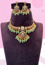 Beautiful kanti necklace with kundan stone and green stone with guttapusalu hangings
